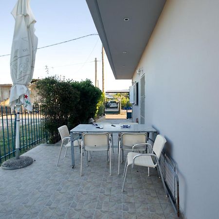 House With Sea Breeze-Anemelia Daire Anabolu Dış mekan fotoğraf